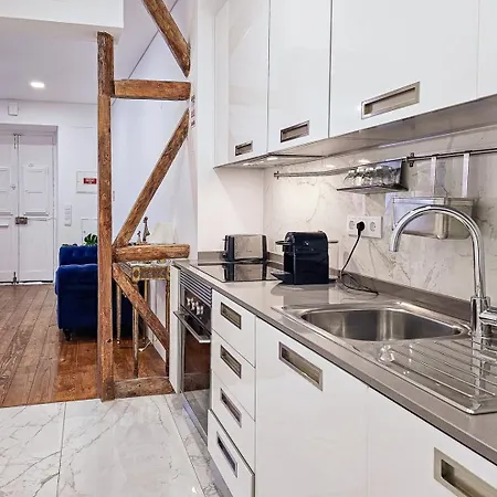 Like A Typical Portuguese House With Private Patio * Lisbona
