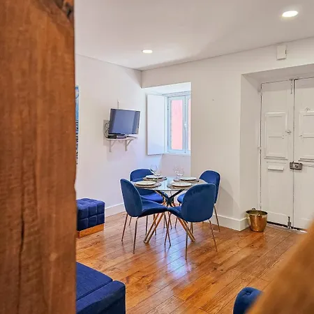 Like A Typical Portuguese House With Private Patio * Lisbon