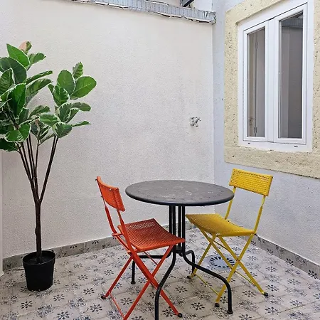 Apartment Like A Typical Portuguese House With Private Patio *