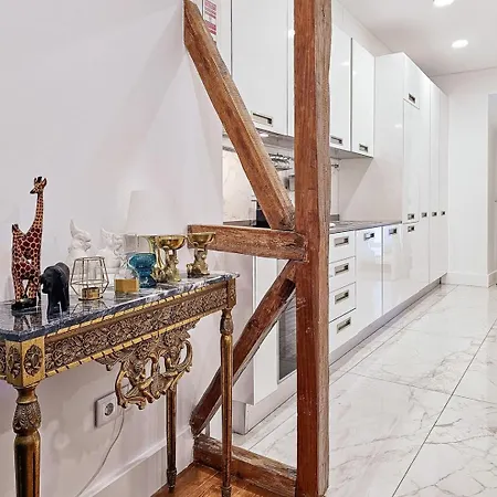 Apartment Like A Typical Portuguese House With Private Patio Lisbon
