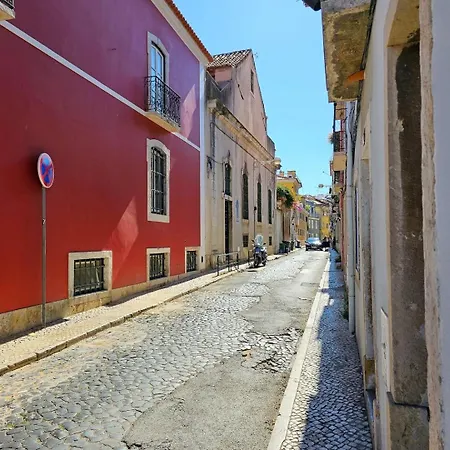 Like A Typical Portuguese House With Private Patio Apartament Lizbona