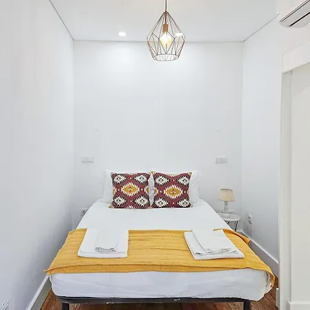 Like A Typical Portuguese House With Private Patio Apartament Lizbona