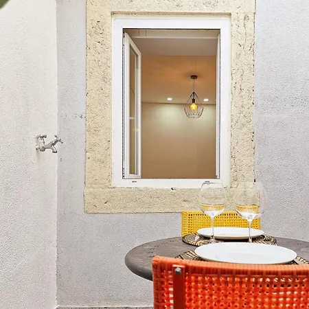 Apartament Like A Typical Portuguese House With Private Patio *