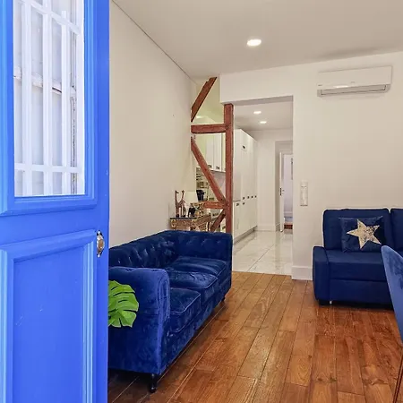 Like A Typical Portuguese House With Private Patio Lizbona