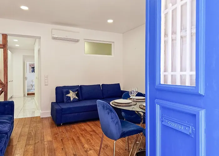 Like A Typical Portuguese House With Private Patio Appartement Lissabon